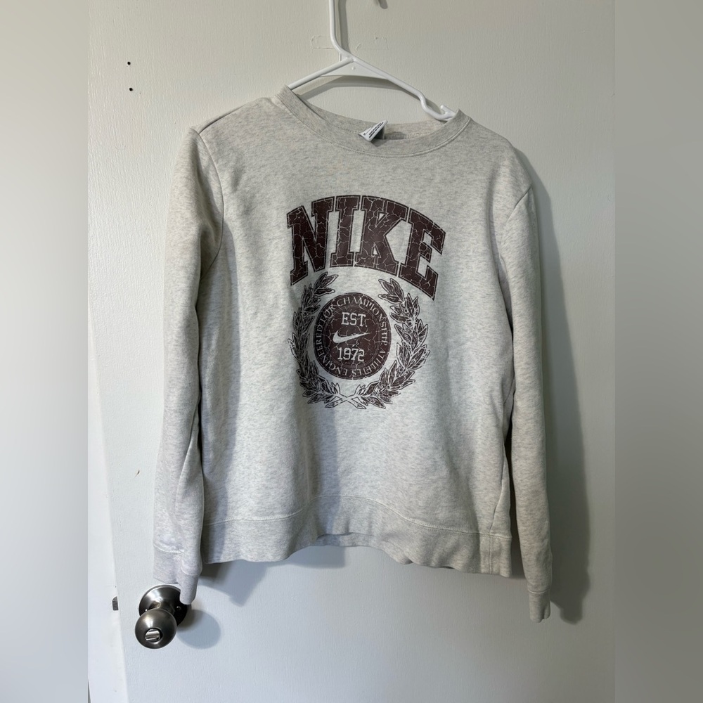 Nike crew neck
